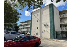 1333 E Hallandale Beach Blvd 104 Hallandale Beach, FL 33009 - MLS#A11948639