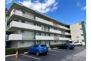 1333 E Hallandale Beach Blvd 104 Hallandale Beach, FL 33009 - MLS#A11948639