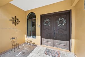 10365 11th Ter , Miami, FL 33174 - MLS#A11948658