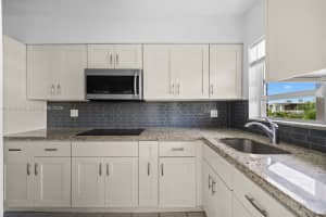 141 Ne 10th Ave 26c Hallandale Beach, FL 33009 - MLS#A11948678