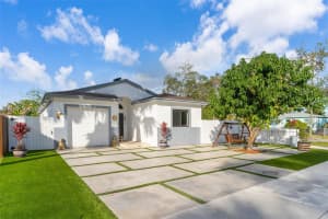 407 Nw 9th Ct Homestead, FL 33030 - MLS#A11948706