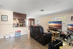 6408 Pierce St Hollywood, FL 33024 - MLS#A11948714