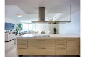 MLS# A11948723, North Miami Beach, Florida 33160