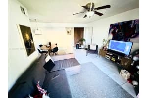 11216 Sw 12th St 104 Pembroke Pines, FL 33025 - MLS#A11948757