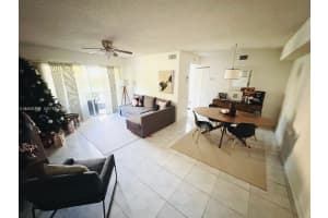 11216 Sw 12th St 104 Pembroke Pines, FL 33025 - MLS#A11948757