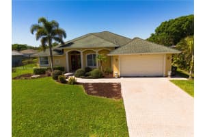 315 Se Fisk Rd Port Saint Lucie, FL 34984 - MLS#A11948801