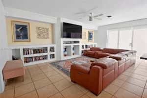 15826 Nw 11th St Pembroke Pines, FL 33028 - MLS#A11948812