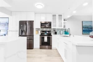 7763 Southampton Ter 211 Tamarac, FL 33321 - MLS#A11948813