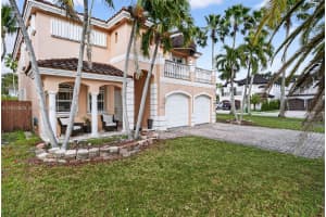 13921 Sw 152nd Ter Miami, FL 33177 - MLS#A11948823