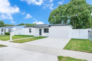 2310 Nw 155th St Miami Gardens, FL 33054 - MLS#A11948844