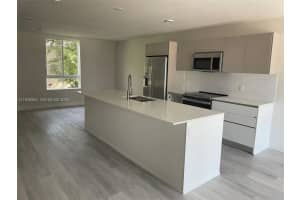 2555 Ne 193rd St 2220 Miami, FL 33180 - MLS#A11948864