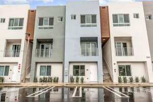 2555 Ne 193rd St 2220 Miami, FL 33180 - MLS#A11948864