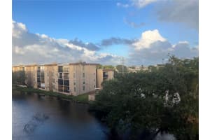 8895 Fontainebleau Blvd 407 Miami, FL 33172 - MLS#A11948877