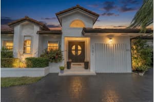 14271 Sw 34th St, Miami