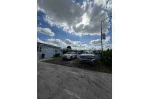 3551 Palm Ave 3551 Hialeah, FL 33012 - MLS#A11949026