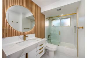 8415 Sw 107th Ave 338w, Miami