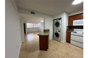 6045 Nw 186th St 320 Hialeah, FL 33015 - MLS#A11949056