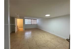 6045 Nw 186th St 320 Hialeah, FL 33015 - MLS#A11949056