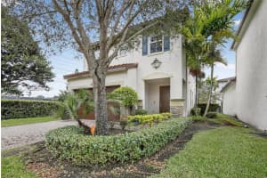 5208 Falcon Trl Davie, FL 33314 - MLS#A11949078