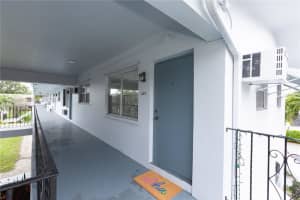 7401 Pines Blvd 222, Pembroke Pines