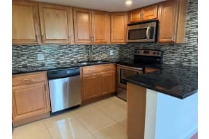 3860 Ne 170th St 412 North Miami Beach, FL 33160 - MLS#A11949122