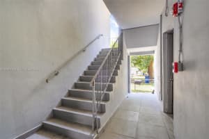 300 Ne 1st Ct 208 Hallandale Beach, FL 33009 - MLS#A11949162