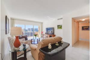 1965 S Ocean Dr 18k Hallandale Beach, FL 33009 - MLS#A11949166