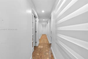 1829 Nw 31st Ave Miami, FL 33125 - MLS#A11949179