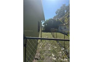 2910 Nw 25th St Fort Lauderdale, FL 33311 - MLS#A11949232