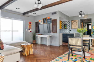 2858 Pine Tree Dr 4 Miami Beach, FL 33140 - MLS#A11949275