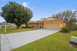 15824 Cotswold Ct Davie, FL 33331 - MLS#A11949300