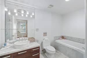 253 Ne 2nd St 1007 Miami, FL 33132 - MLS#A11949347