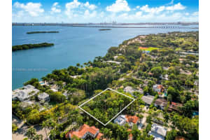 5810 N Bayshore Dr Miami, FL 33137 - MLS#A11949384