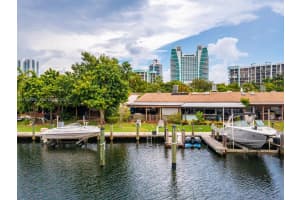 429 Leslie Dr 429 Hallandale Beach, FL 33009 - MLS#A11949395