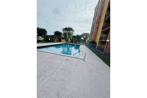 4717 NW 7th St Apt 308-10, Miami, FL 33126, - MLS#A11949417