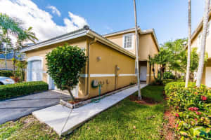 1911 Madeira Dr 1911 Weston, FL 33327 - MLS#A11949432