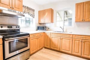 5807 Sw 41st St South Miami, FL 33155 - MLS#A11949448