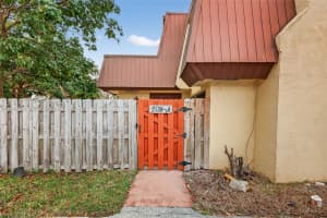 3516 Gardens East Dr A Palm Beach Gardens, FL 33410 - MLS#A11949450