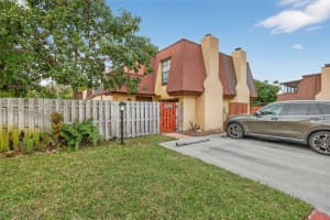 3516 Gardens East Dr A Palm Beach Gardens, FL 33410 - MLS#A11949450