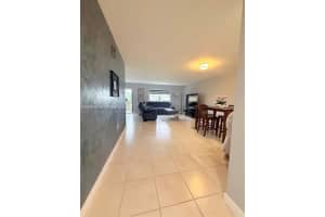 8931 N New River Canal Rd 4c Plantation, FL 33324 - MLS#A11949457