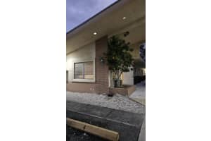 1270 Ne 139th St 4 North Miami, FL 33161 - MLS#A11949458