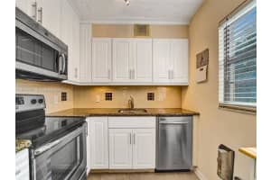 251 Sw 134th Way 110m Pembroke Pines, FL 33027 - MLS#A11949464