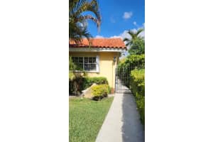 6265 SW 31st St b, Miami, FL 33155, - MLS#A11949468