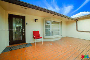 2210 Nw 91st Ter Pembroke Pines, FL 33024 - MLS#A11949470