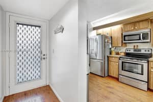 1532 Whitehall Dr 202 Davie, FL 33324 - MLS#A11949518