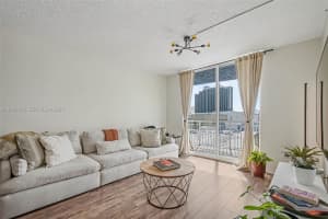 275 Ne 18th St 703 Miami, FL 33132 - MLS#A11949545