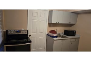 2879 Sw 10th St B Fort Lauderdale, FL 33312 - MLS#A11949571