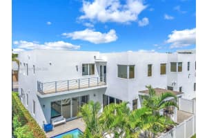 7457 Nw 101st Ave 7457 Doral, FL 33178 - MLS#A11949615