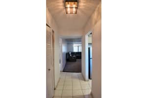 7220 Lake Cir Dr 203 Margate, FL 33063 - MLS#A11949626