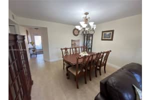 2 Briarwood Cir 112 Hollywood, FL 33024 - MLS#A11949634